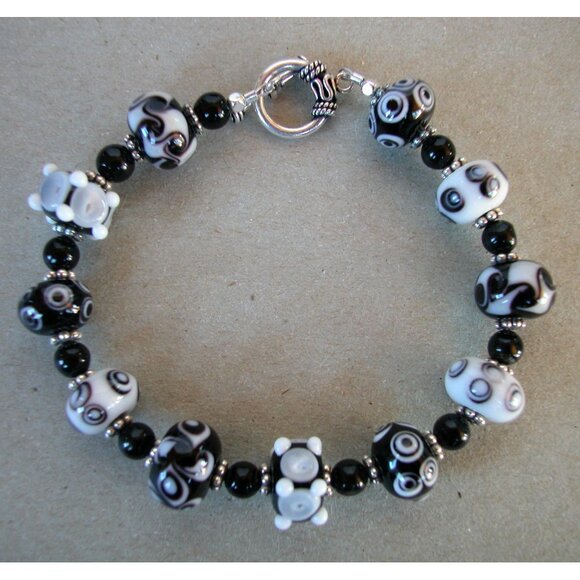 Handcrafted Black & White Artisan Glass Bead Jewelry Set Necklace & Earrings & B - Picture 3 of 5